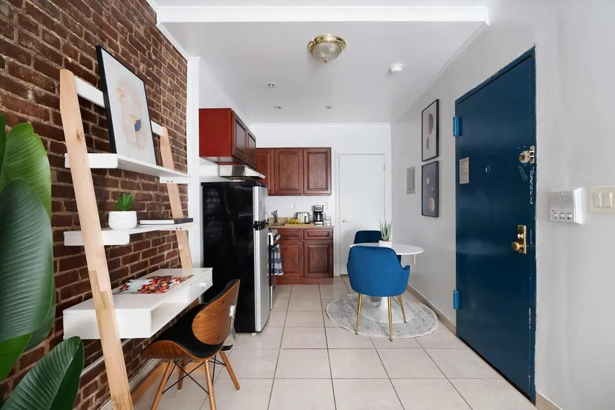 501-2Fw Gorgeous Upper East Side Studio New York 0*,  United States
