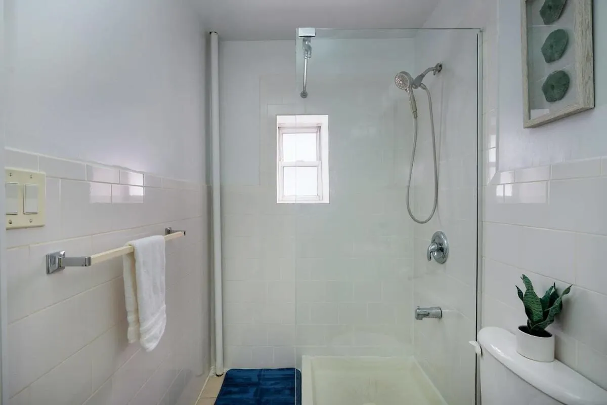 501-2Fw Gorgeous Upper East Side Studio New York Apartment