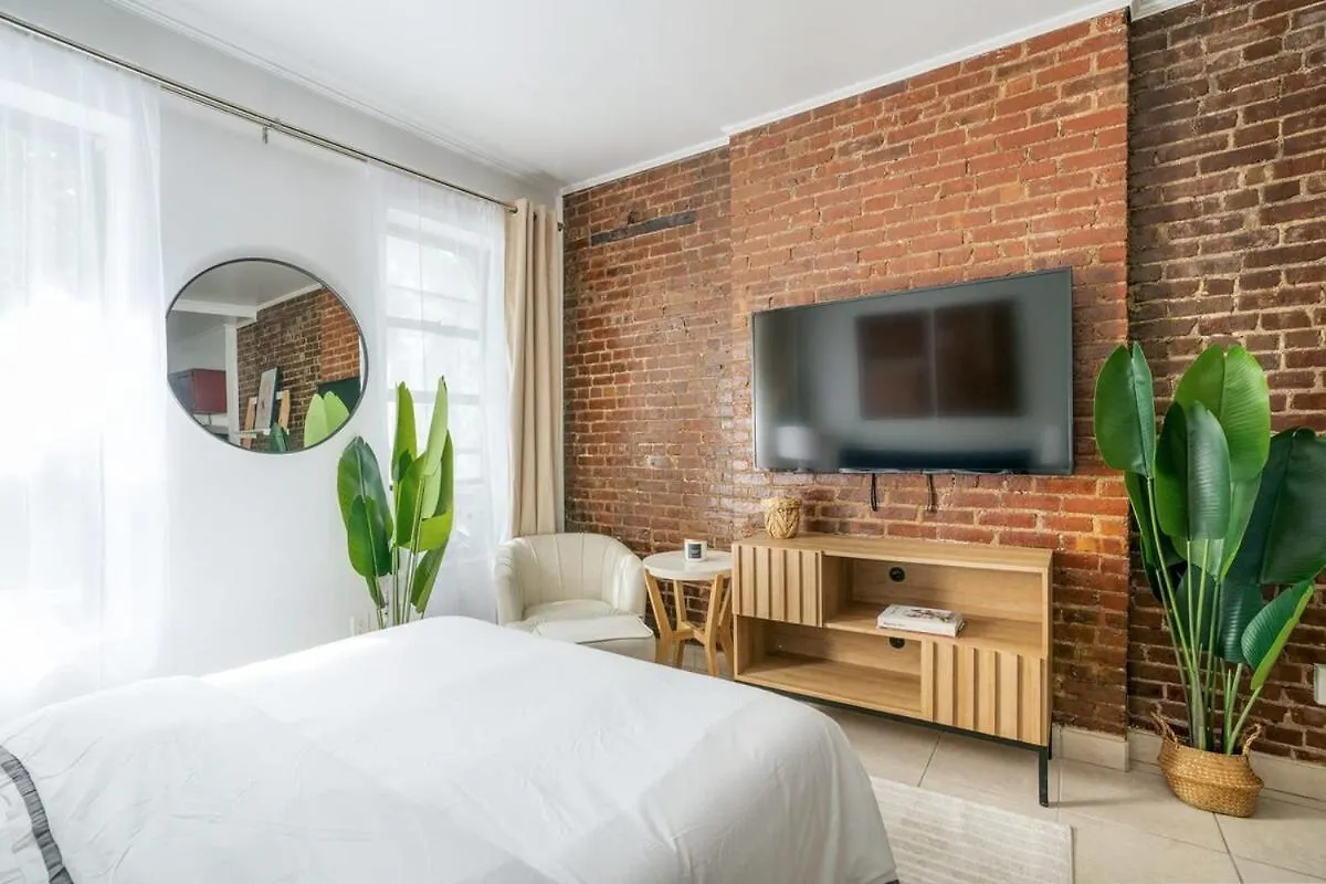 501-2Fw Gorgeous Upper East Side Studio New York Apartment